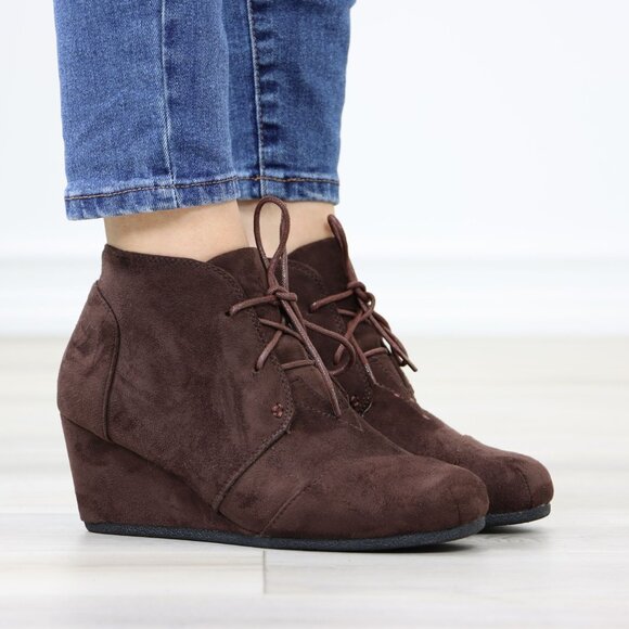 Brown Ankle Boots Wedge Heel Faux Suede Round Toe Lace Up - Picture 3 of 12
